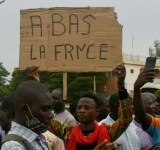 Niger : Des centaines de personnes réclament le départ des forces étrangères 