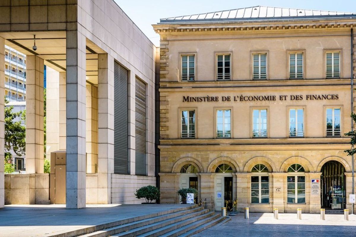 Grand Dossier Thématique : La Crise du Coût de la Vie et l'Efficacité Comparée des Boucliers Tarifaires en Europe