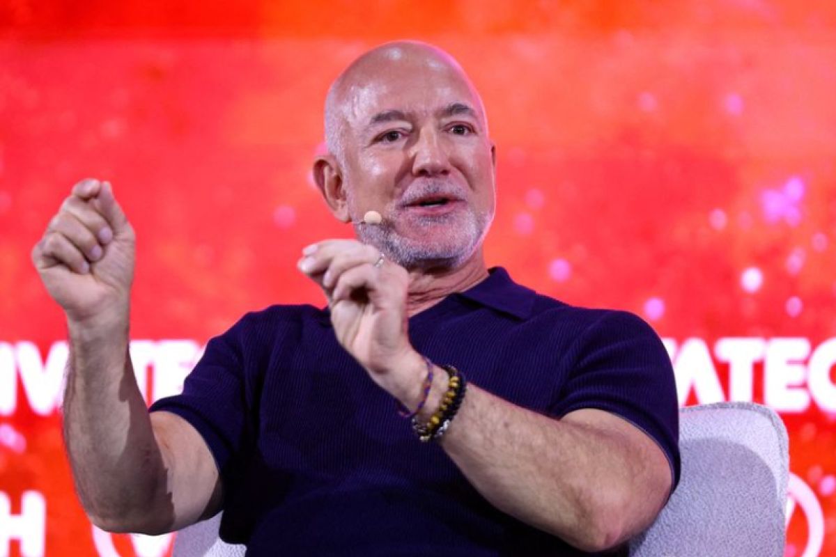 Business et Gouvernance en Premier League : Décryptage de l'Entrée de Jeff Bezos dans le Capital de Liverpool FC