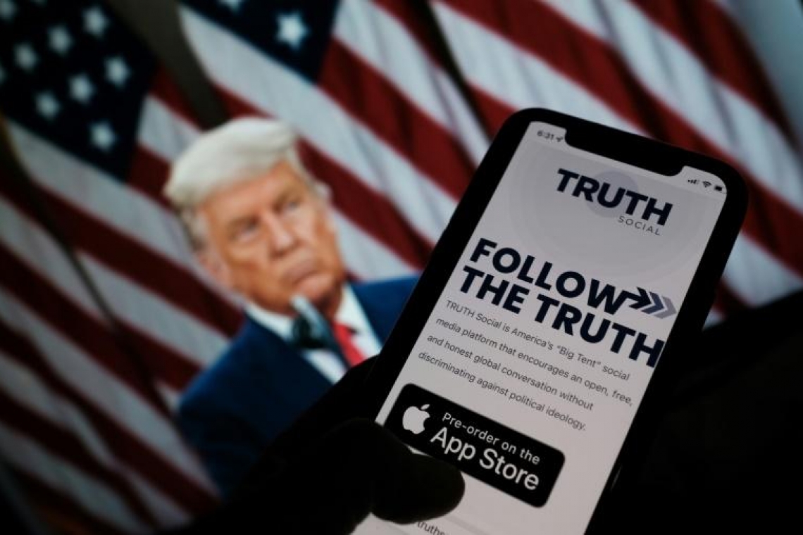 USA : donald Trump annonce le lancement de son réseau social « Truth Social »