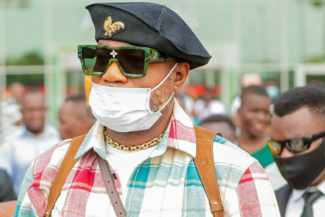 Huit ans de prison pour Koffi Olomide