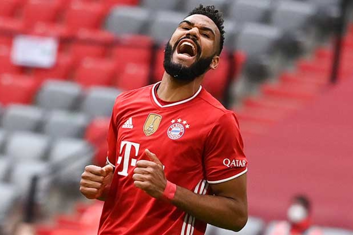 Football : Eric Choupo-Moting blessé à l'entraînement