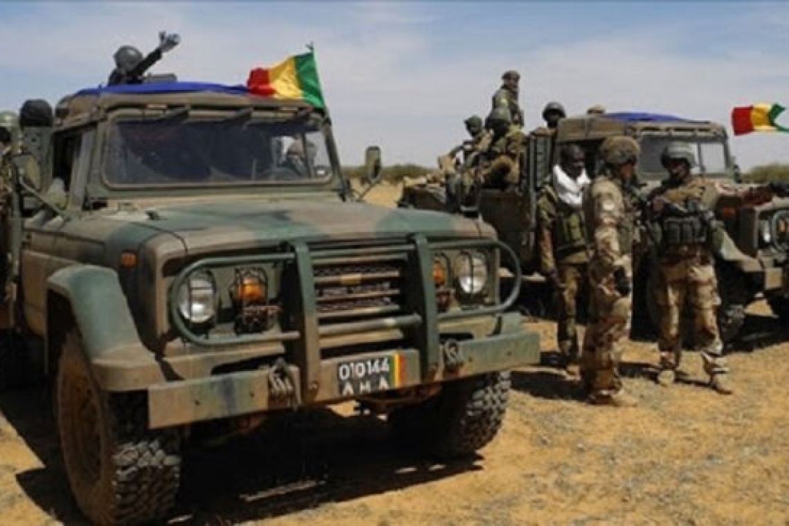 Mali : sept militaires tués dans deux attaques séparées dans le nord-est de Bamako