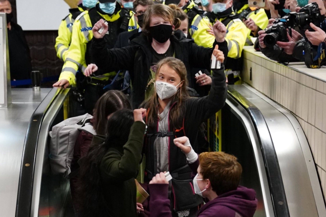 COP26 : rassemblement pour le climat initié par Greta Thunberg à Glasgow, une vingtaine de personnes ont été arrêtées 