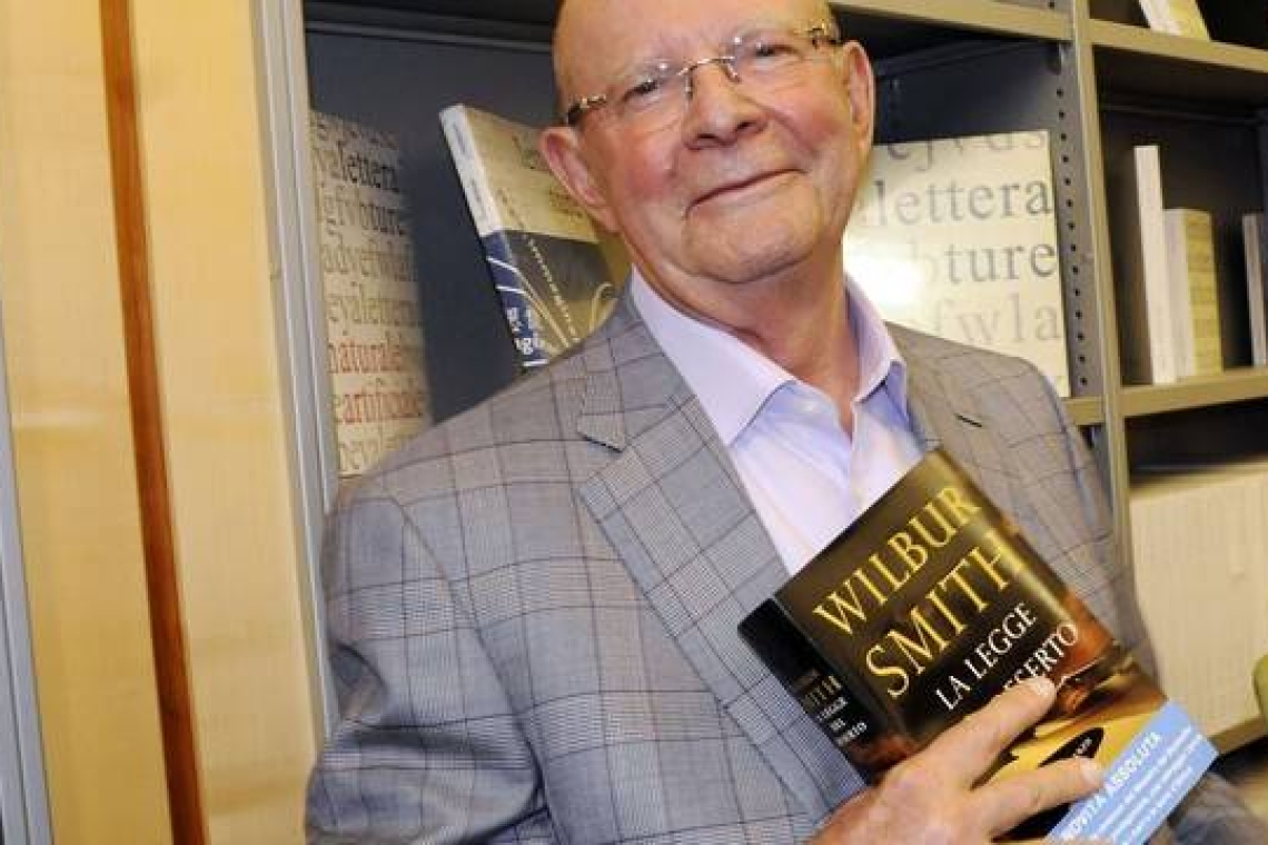 Culture : le romancier sud-africain Wibur Smith, auteur de best-sellers mondiaux, a cassé sa plume à l’âge de 88 ans