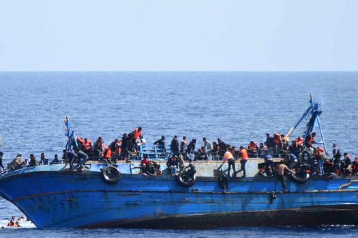 Méditerranée : découverte macabre de dix corps sans vie de migrants à bord d’un bateau surchargé au large des côtes libyennes.