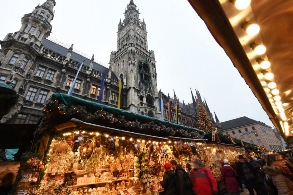 Allemagne : Munich  annule les marchés de Noël en raison de la montée exponentielle des cas de covi-19. 