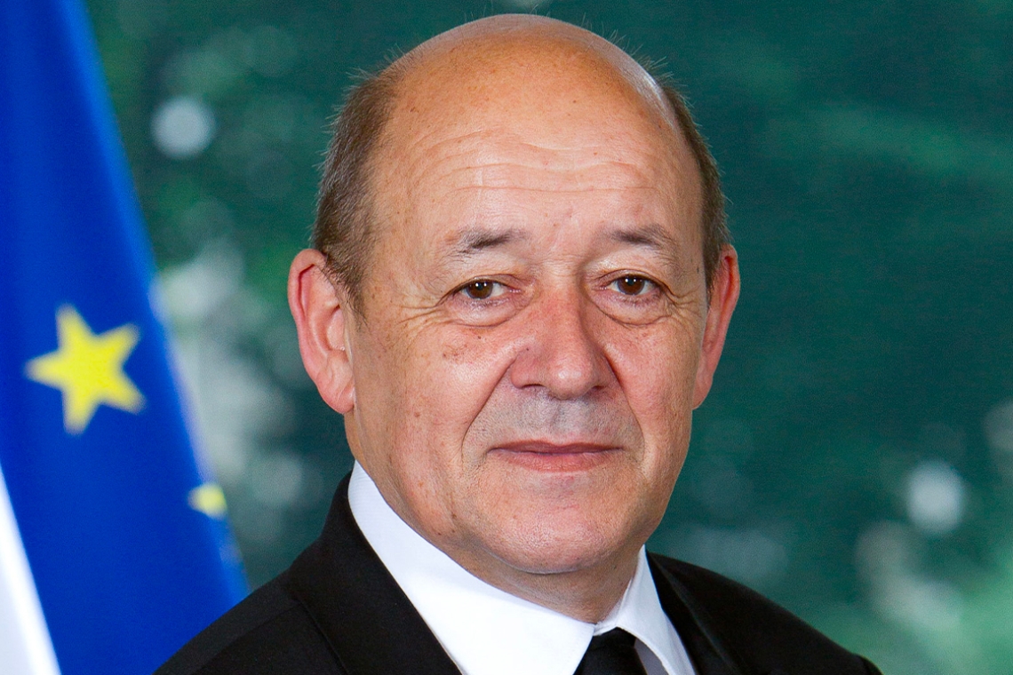 Algérie : Jean-Yves Le Drian veut sauver la relation entre Alger et Paris