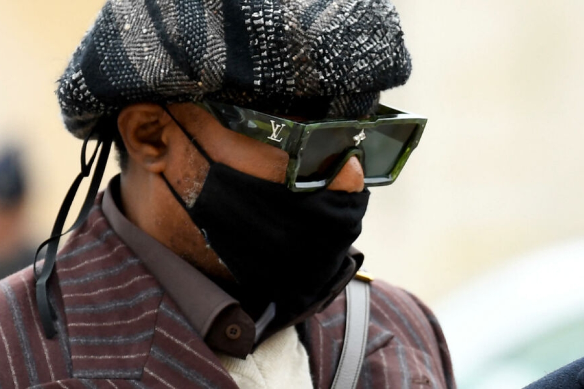 Culture :  la star de la rumba congolaise, koffi Olomide, condamné à 18 mois d’emprisonnement avec sursis probable de 3 ans pour agression sexuelle