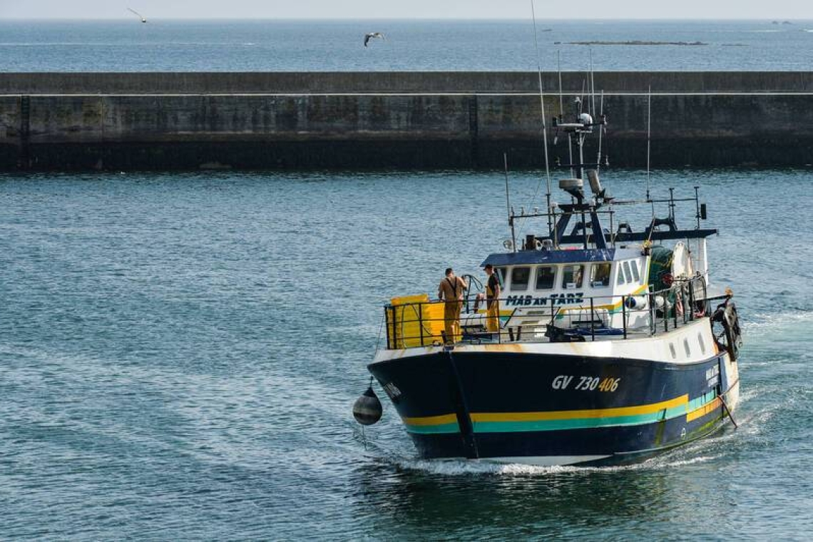 Accord : pêche post-brexit Macron a invité une délégation de pêcheurs à une rencontre qui se tiendra ce jour en matinée d'après l'Elysée