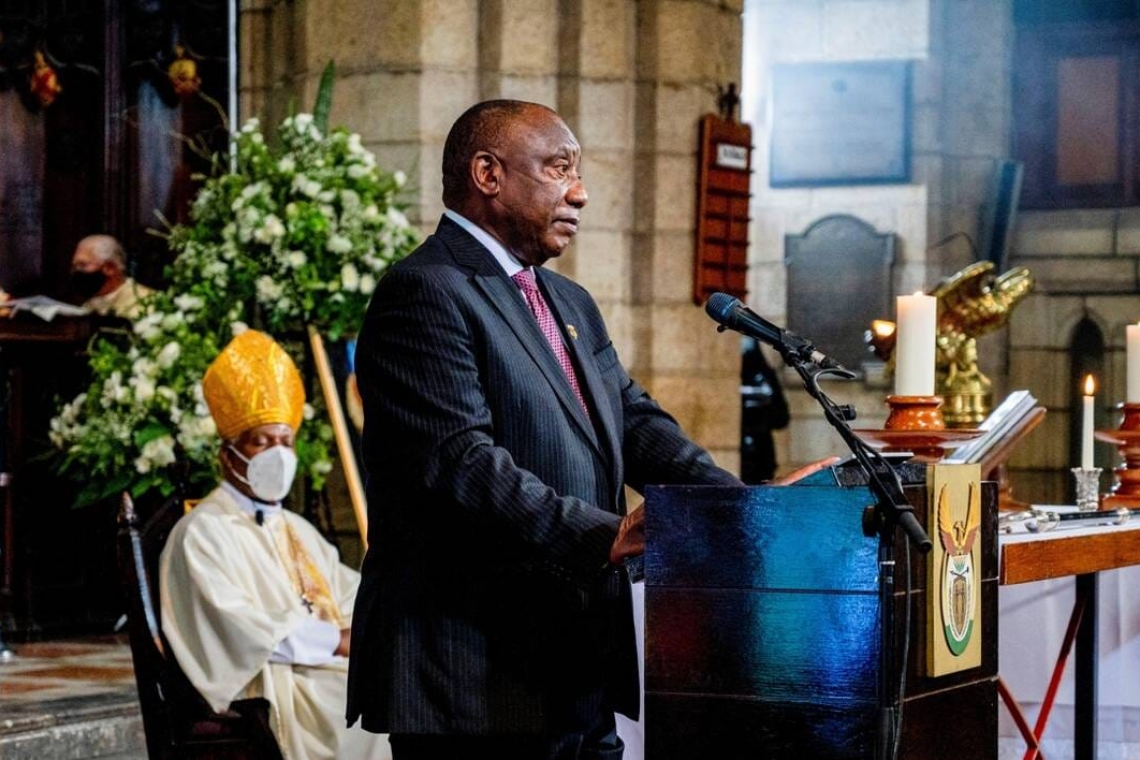 Afrique du Sud : cyril Ramaphosa le président a rendu un dernier hommage au père spirituelle de la démocratie sud-africaine Desmond Tutu