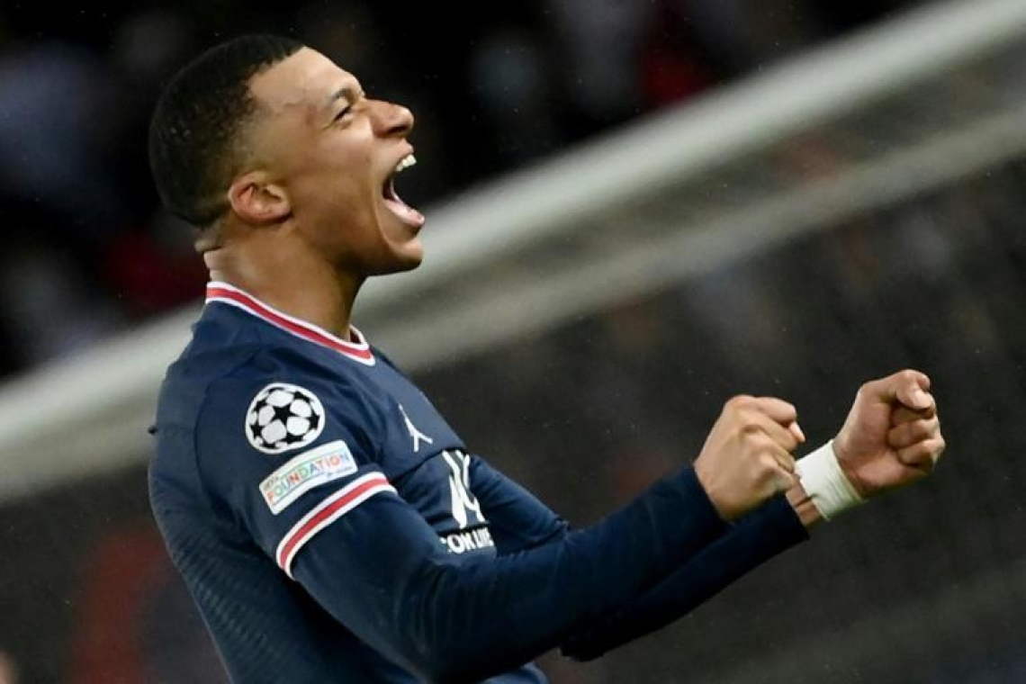 SPORT / Ligue des Champions européenne : le PSG s'en remet à Mbappe