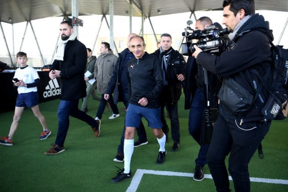 France : Zemmour chassé d’un terrain de foot appartenant à la famille Zidane à Marseille