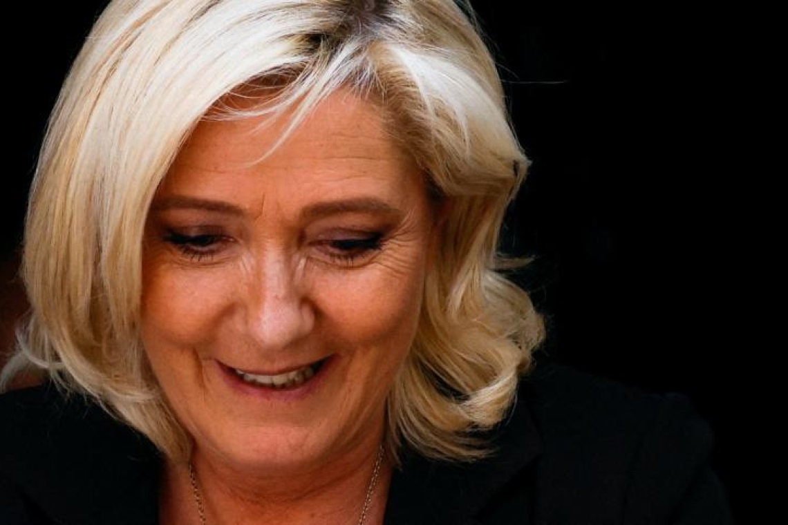 France/Présidentielle 2022: Marine Le Pen accusée de détournements de fonds