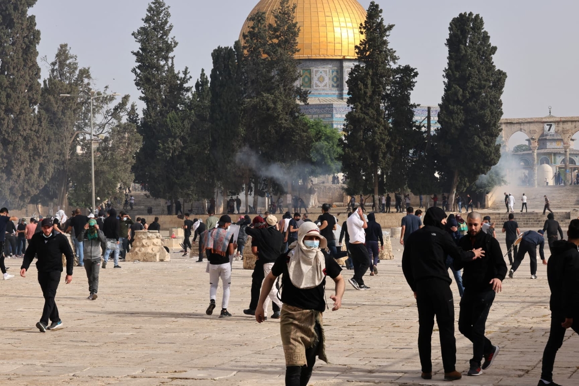 Des accrochages sur l'esplanade des mosquées à l'Est de Jérusalem font des centaines de blessés