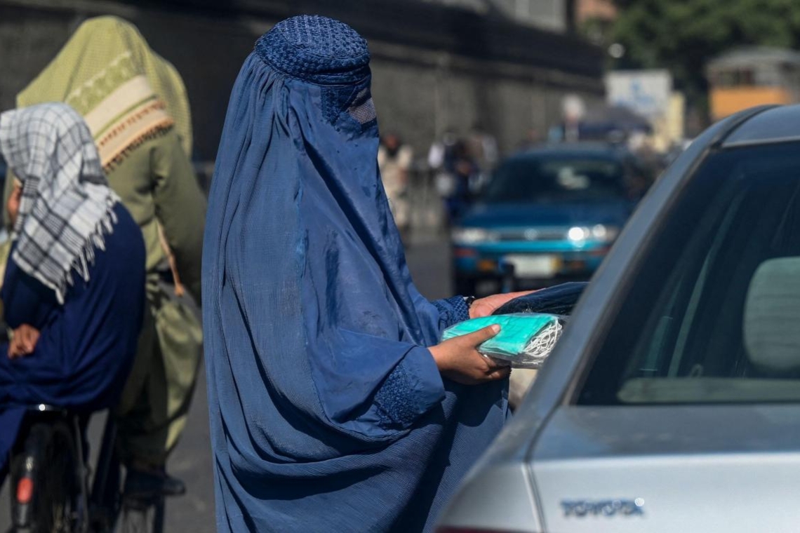 Société /Afghanistan : le chef suprême des talibans ordonne aux femmes de se voiler en public