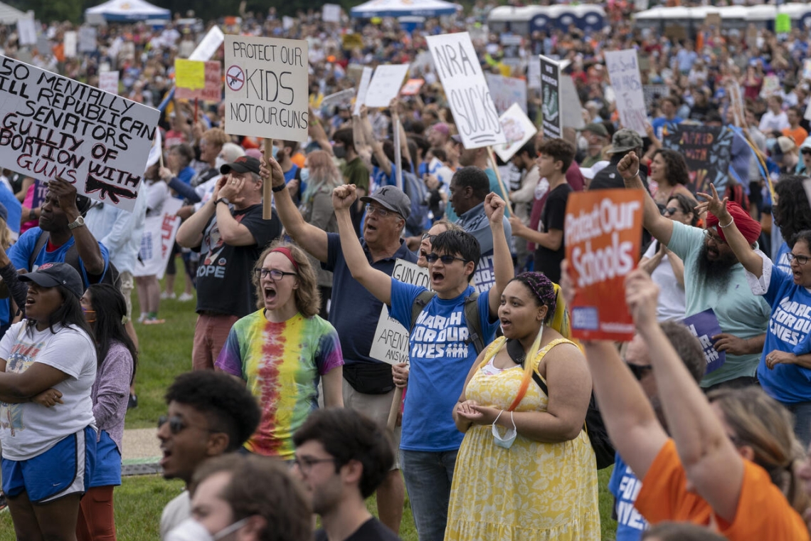 États-Unis : Des manifestations pour exiger un contrôle plus strict des armes à feu