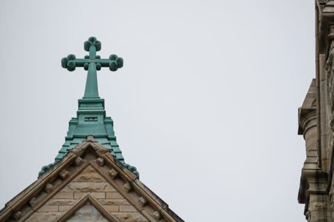 Canada : Un ancien prête catholique inculpé pour agression sexuelle