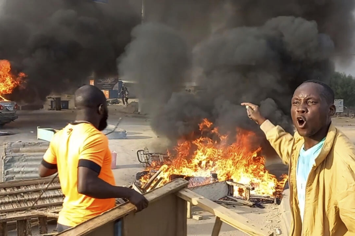 Tchad: les Transformateurs accusent le pouvoir de les affaiblir en débauchant leurs membres