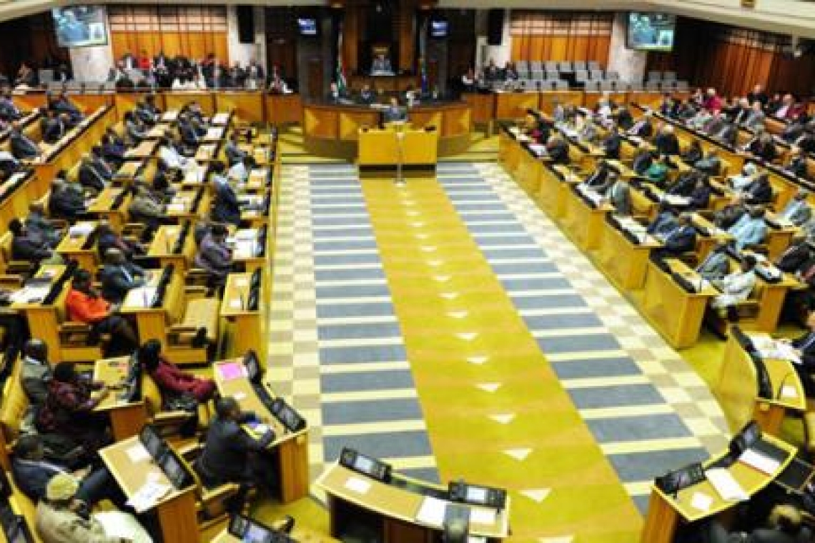 Afrique du Sud : L'opposition conteste le vote du parlement sur Ramaphosa