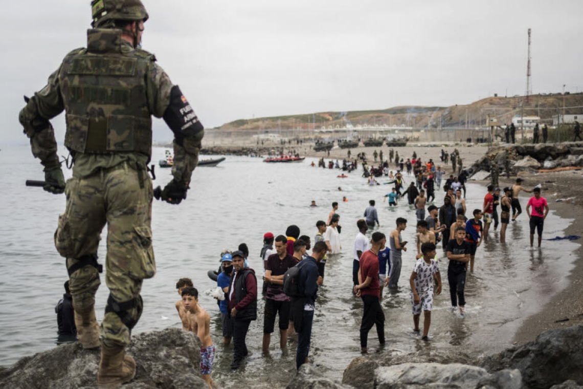 Espagne: un ex-responsable politique arrêté pour abus sexuels sur des migrants mineurs à Ceuta