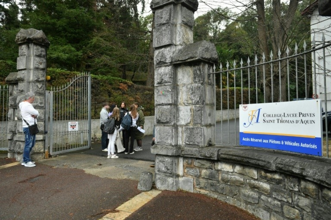 Une professeure meurt en classe poignardée par un élève au Pays basque