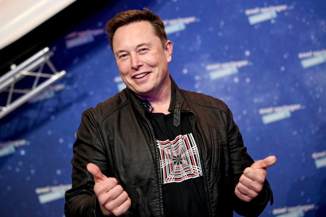 Après l'explosion en vol de la fusée Starship, Elon Musk a promis un nouvel essai "dans quelques mois"