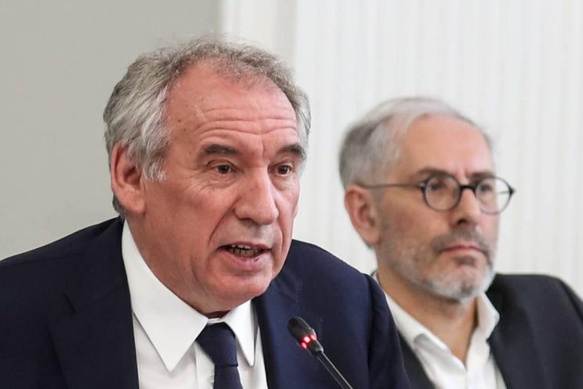 Assistants d’eurodéputés MoDem: Bayrou et dix autres personnes jugés en octobre