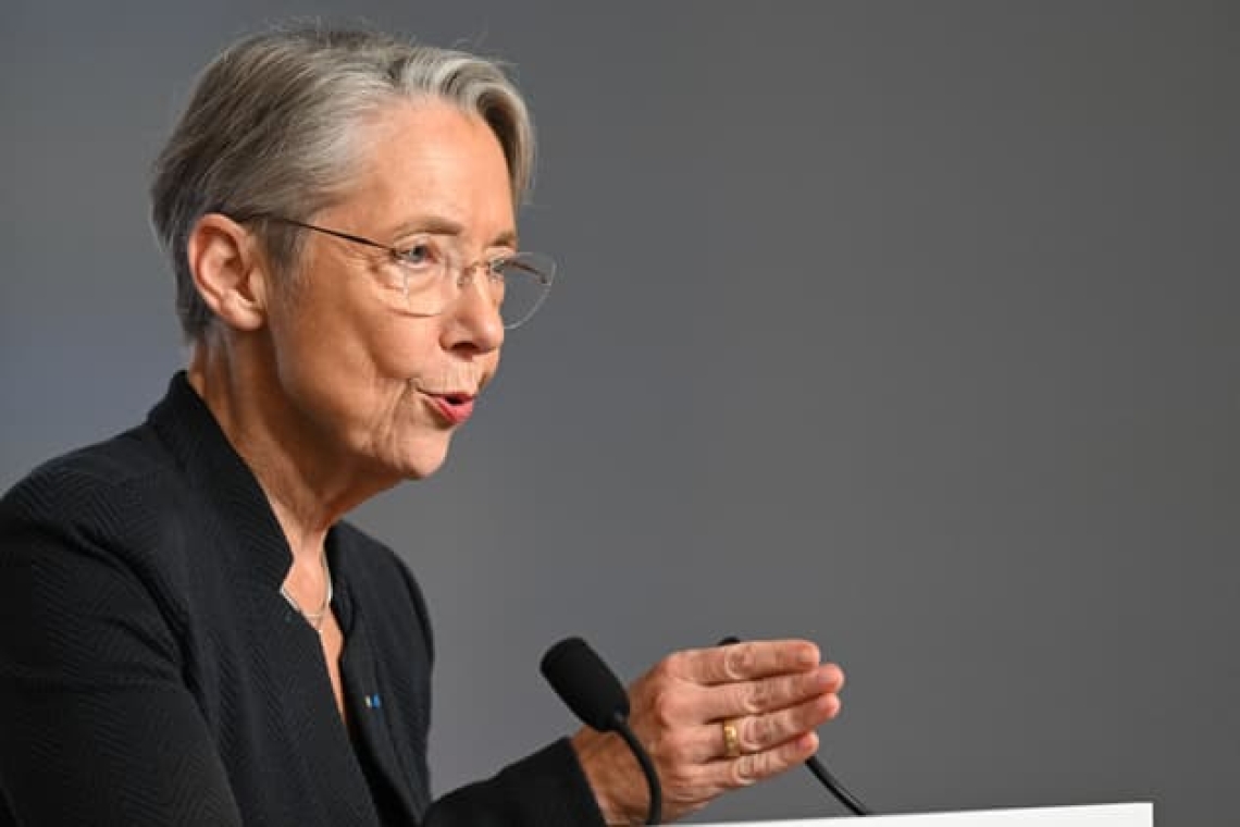 La cheffe du gouvernement français, Elisabeth Borne a plaidé pour un «dialogue apaisé» avec l’Italie à propos de l’immigration