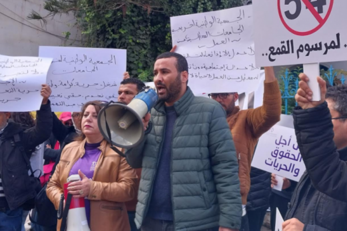 Tunisie: Des journalistes protestent contre une justice "aux ordres" 