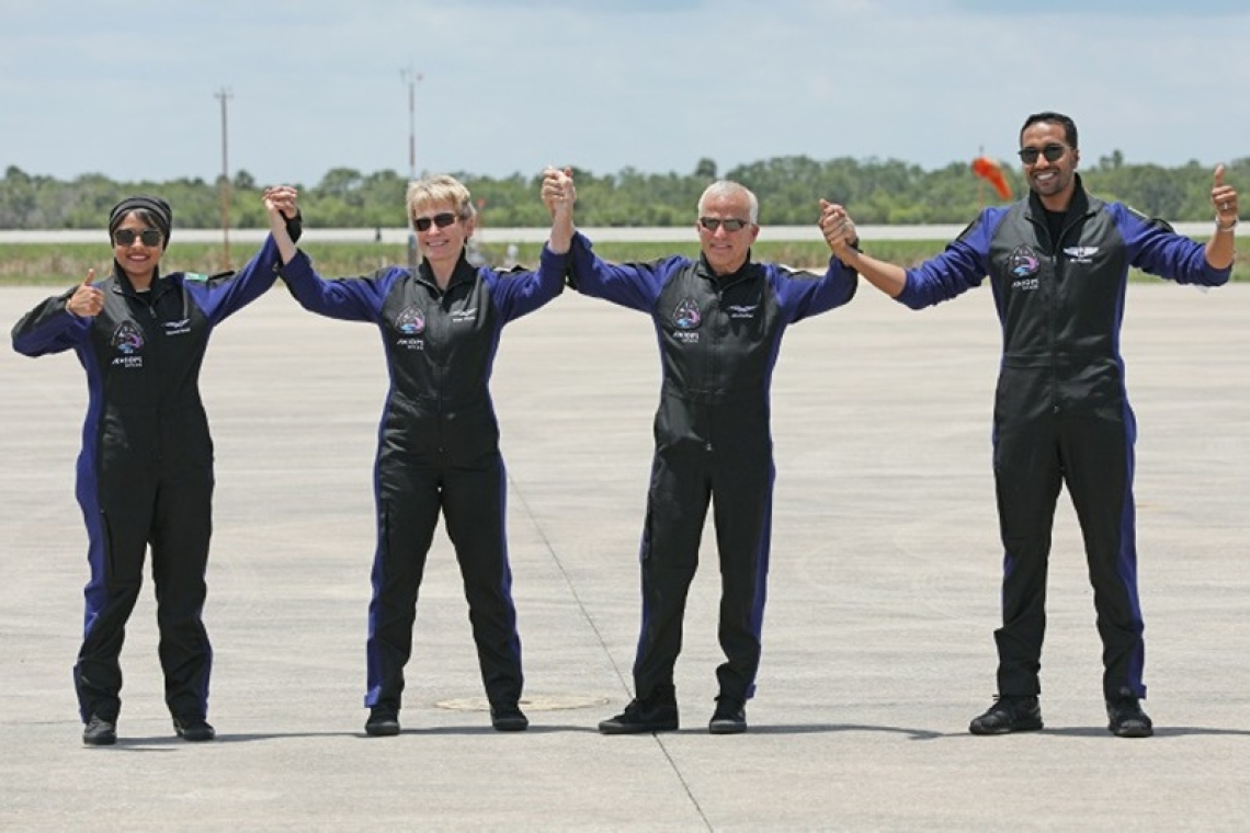 Espace : deux premiers astronautes Saoudiens, dont une femme ont décollé vers l'ISS