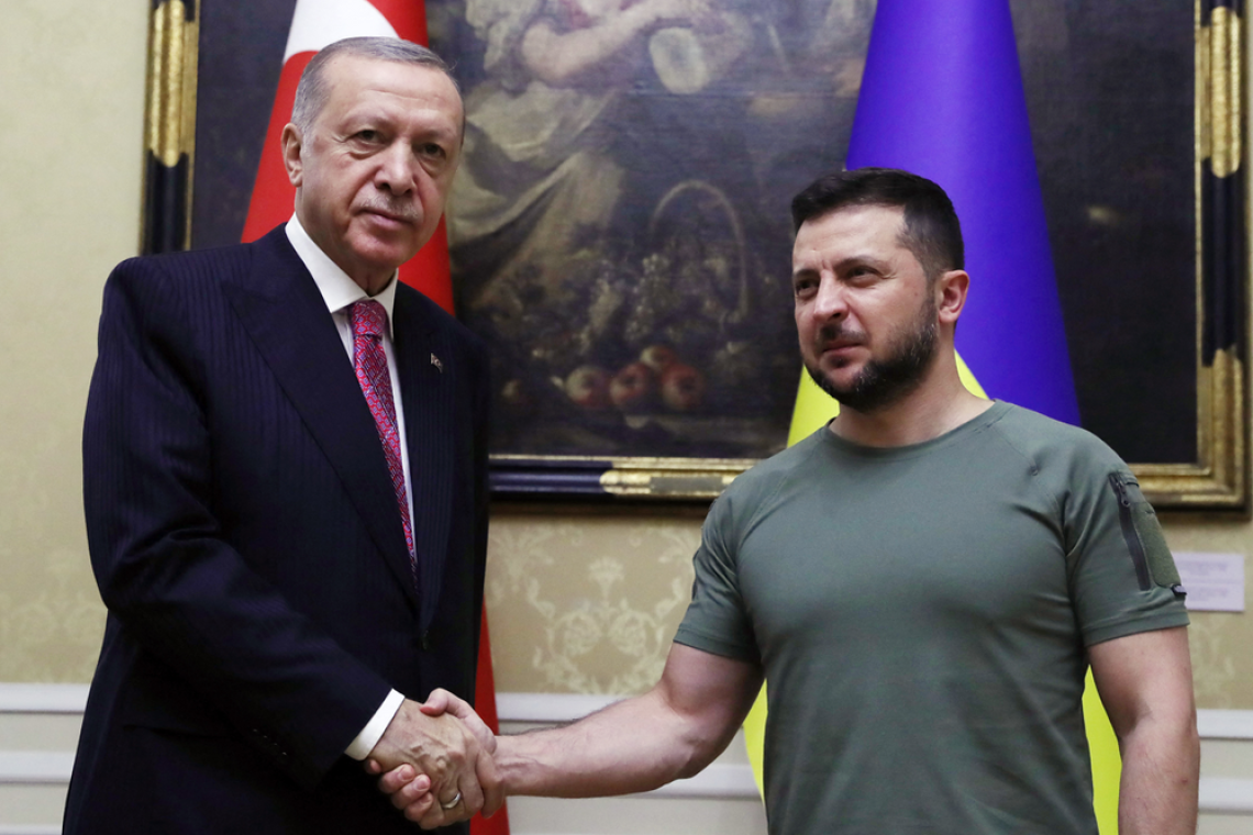 Le président ukrainien Volomdymyr Zelensky rencontrera le président turc à Instanbul ce vendredi