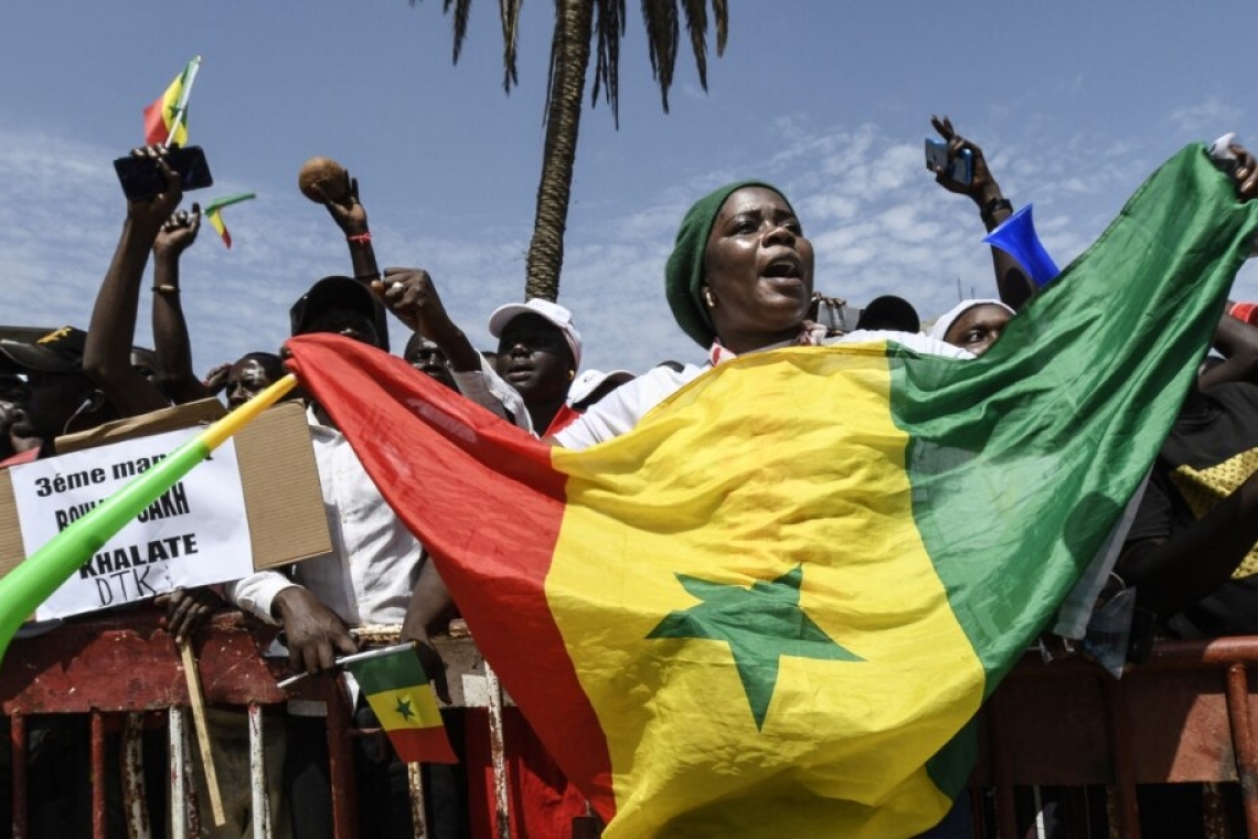 Sénégal : Les autorités interdisent les rassemblements de l'opposition