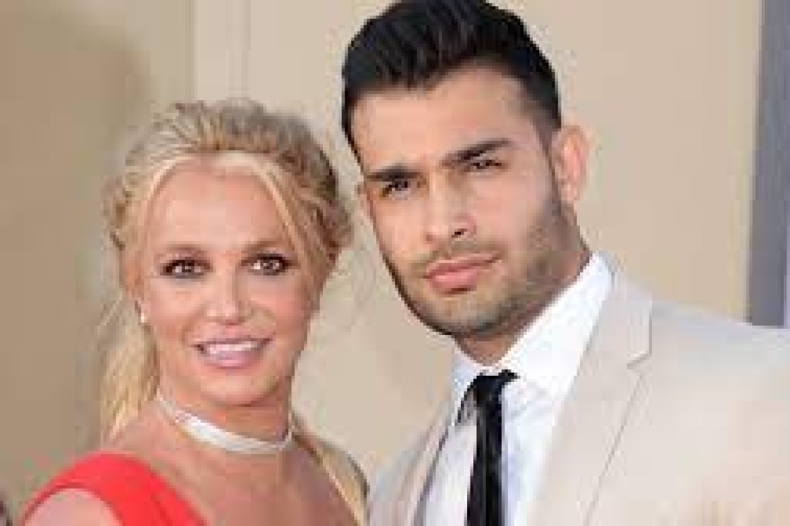 Britney Spears et Sam Asghari divorcent 