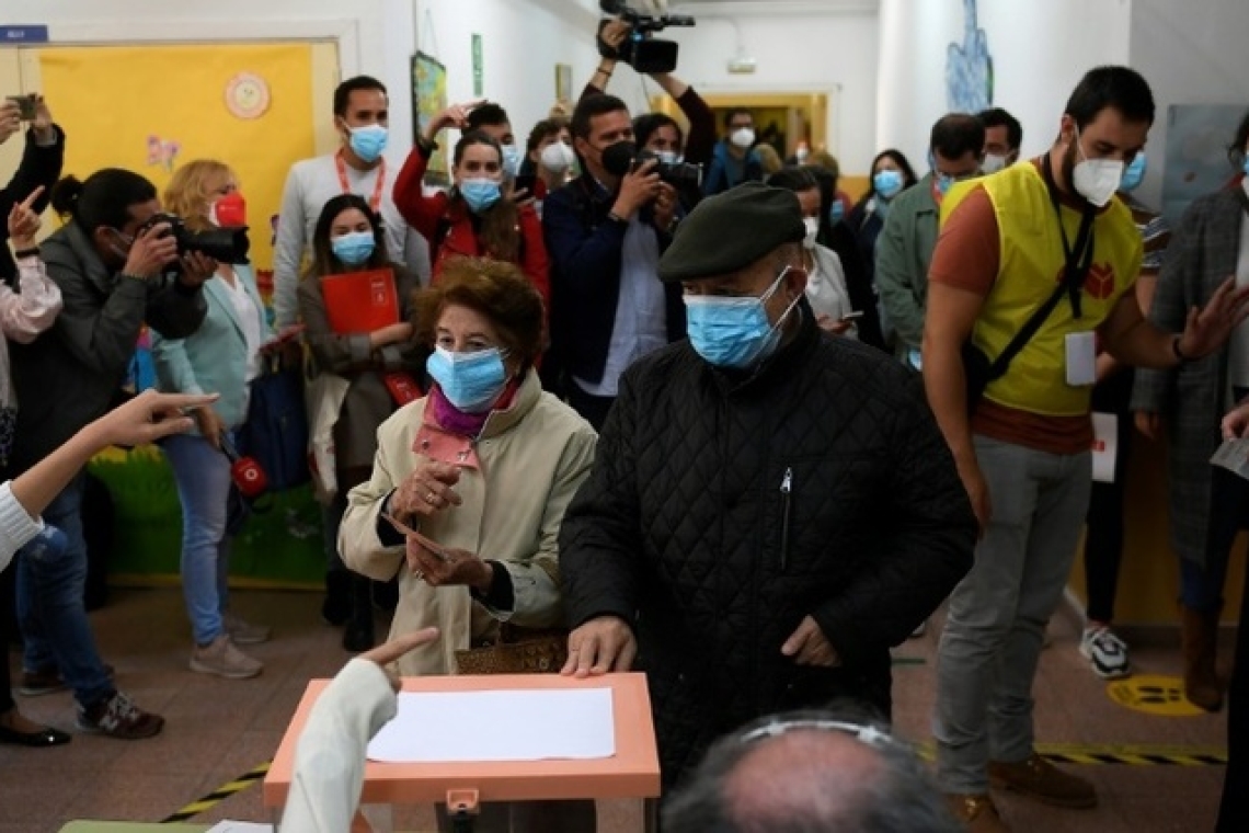 Jour de vote pour les equatoriens voyants à madrid