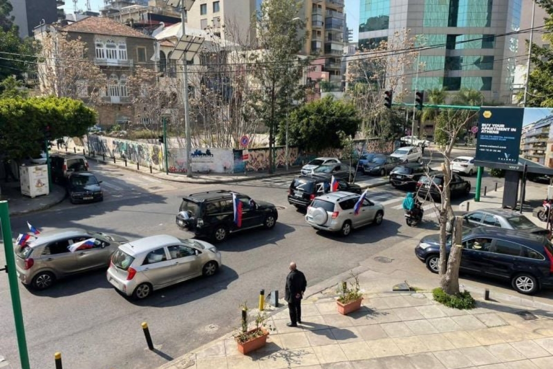 Un cortège de voitures à Johannesburg démontre sa solidarité avec la Palestine 