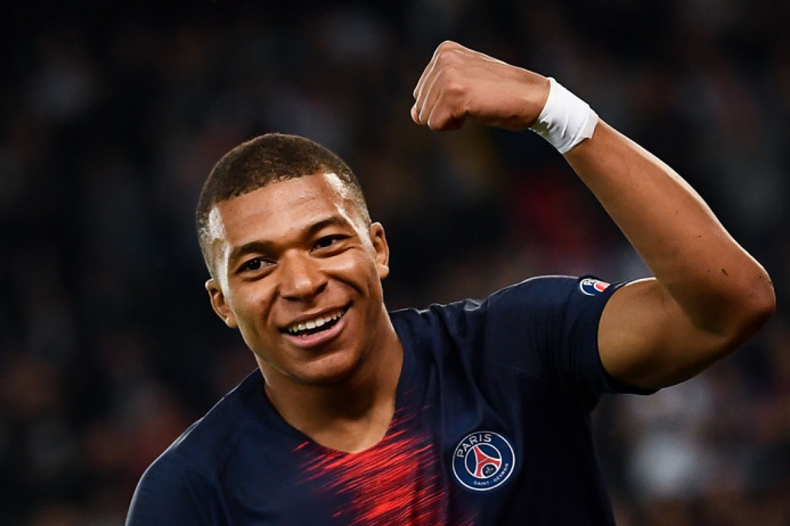 Harcèlement et acharnement  contre Mbappe : LES FANS DE MBAPPE ECRIVENT A BOOBA. LE DUC « LOURD,  FOU ET JALOUX ».