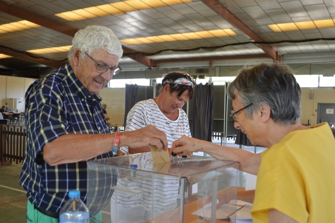 Les résultats du premier tour des législatives françaises de 2024 ont provoqué une onde de choc au Maghreb