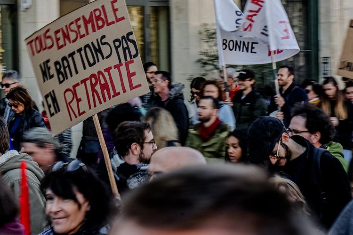 Législatives 2024 en France : les syndicats accentuent la pression sur Macron