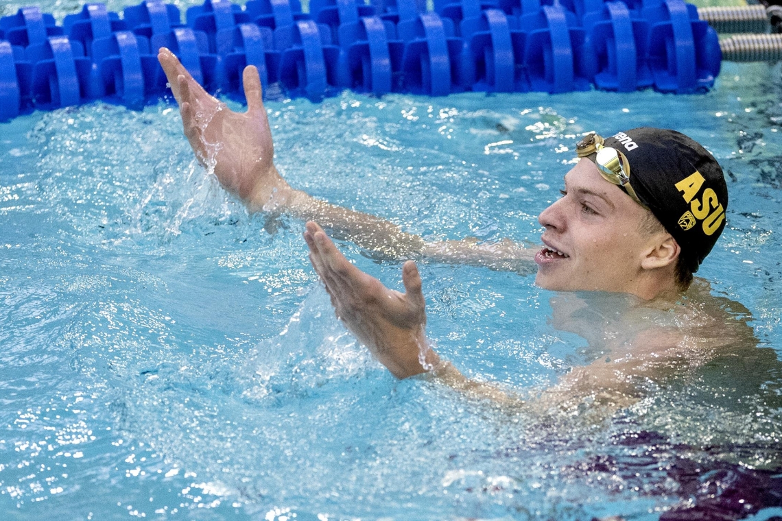 JO de Paris 2024 : Léon Marchand, le Nouvel Héros de la Natation