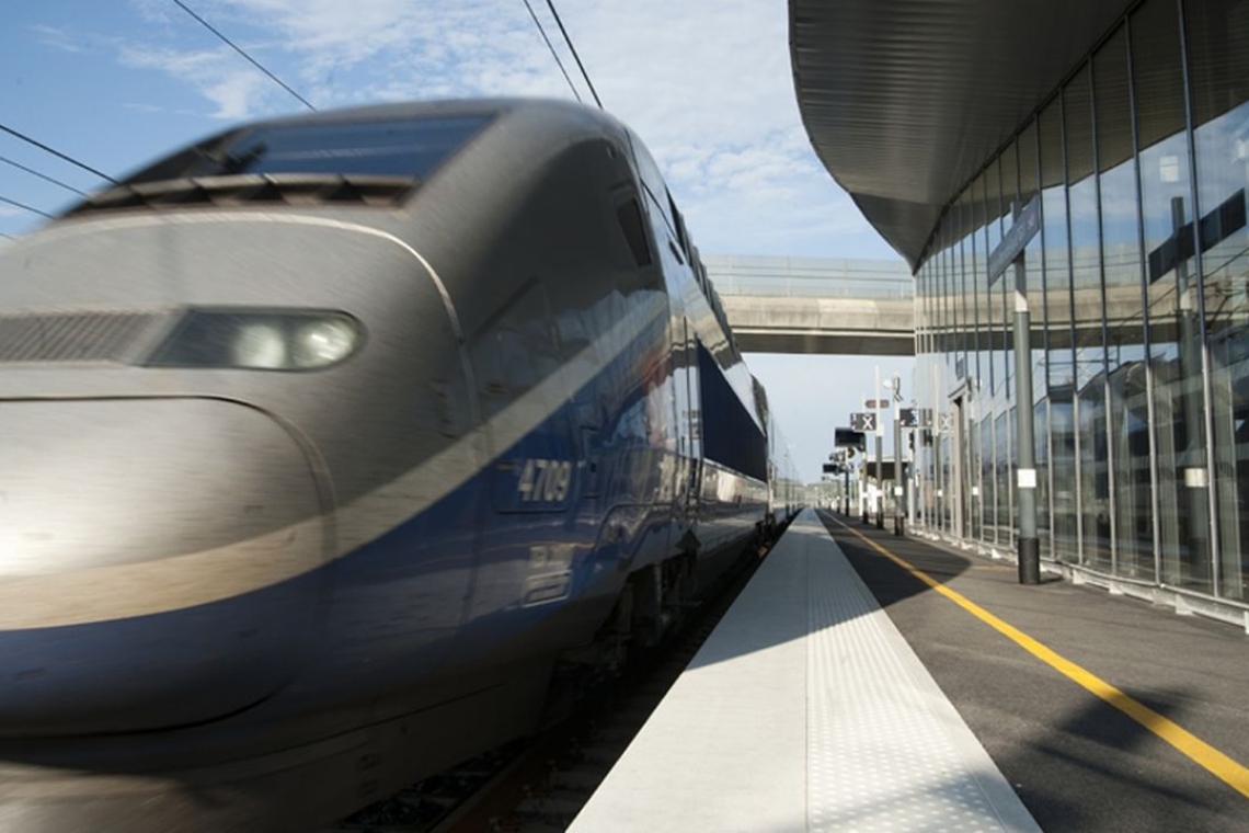 900 Millions d’Euros d’Aménagements Ferroviaires au Sud de Bordeaux : Un Projet Controversé