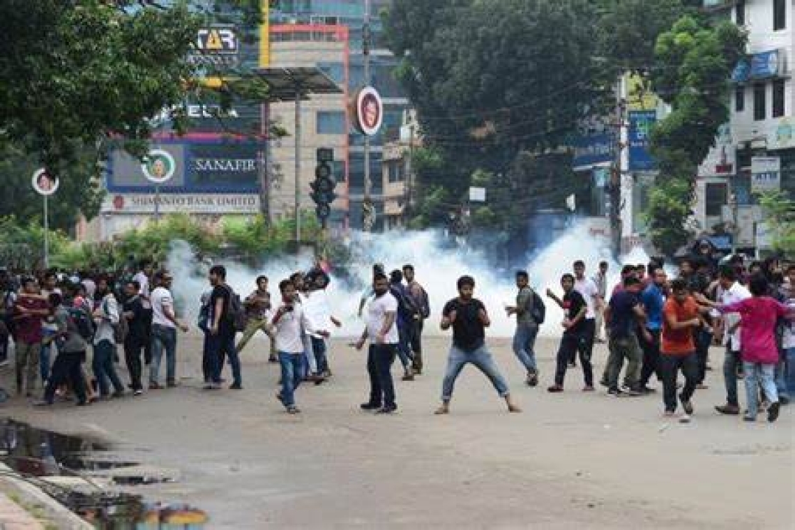 Dacca : La jeunesse bangladaise peint son avenir sur les murs de la capitale