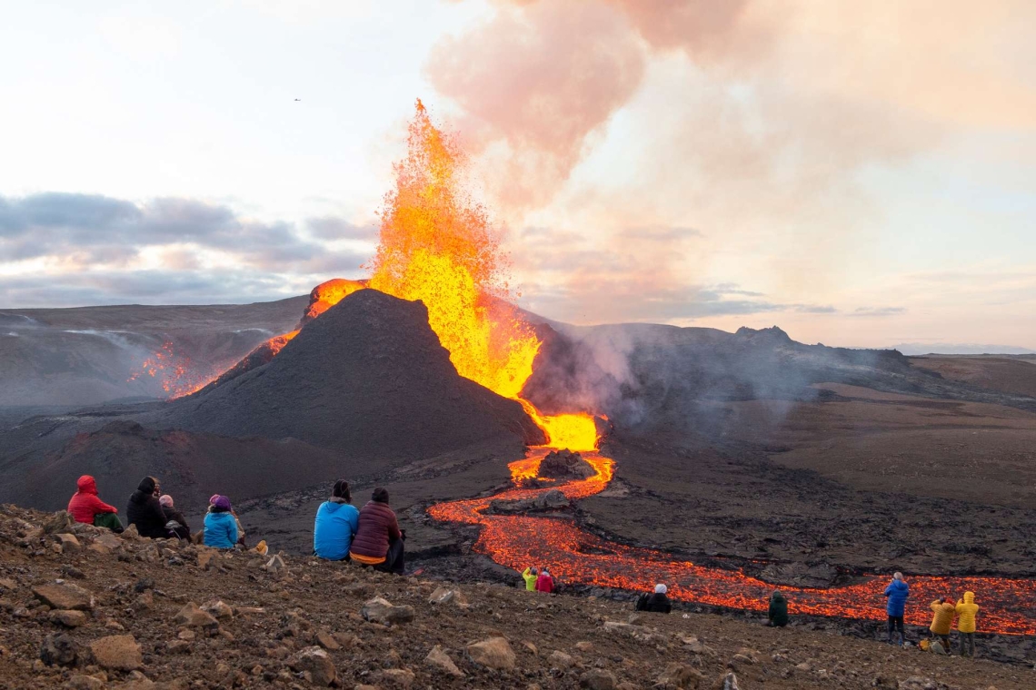 Nouvelle éruption volcanique en Islande : un phénomène récurrent qui interroge