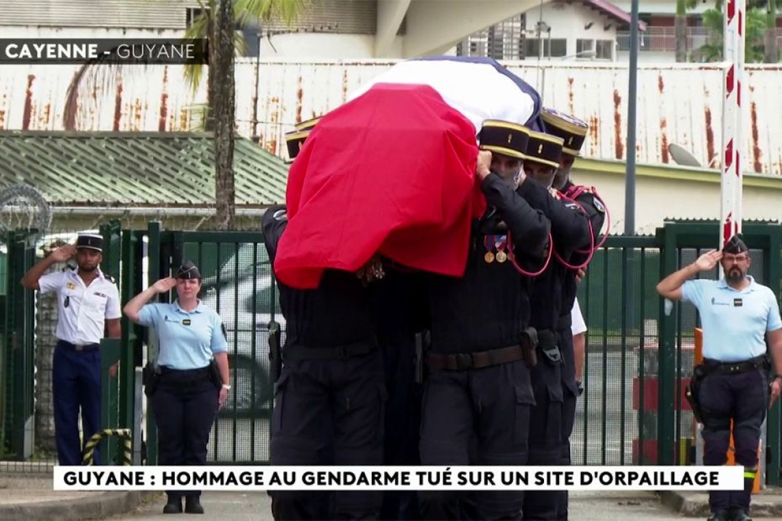 Hommage au gendarme tué à Mougins : la veuve accuse "la France"