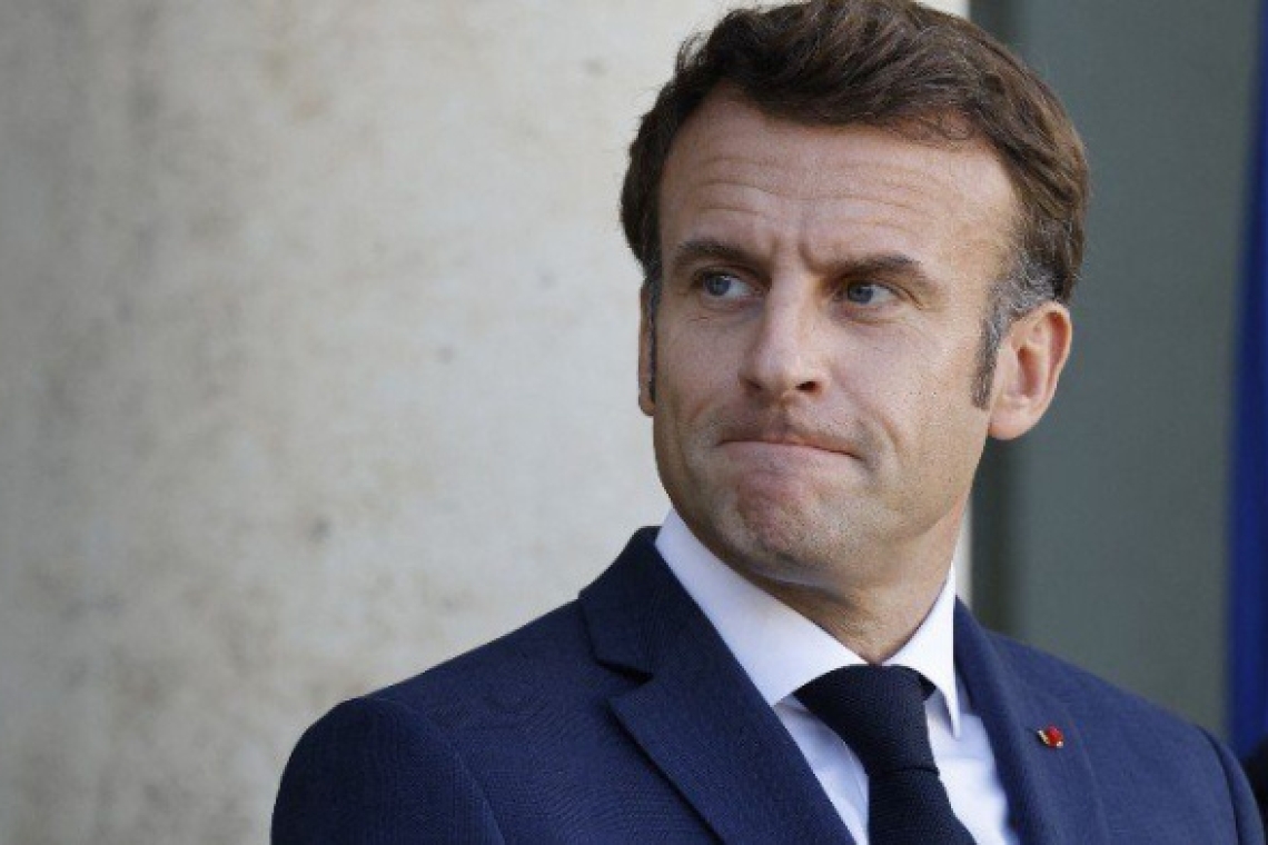 OMONDO POLITIQUE : La démission de Macron, une solution pour sortir de l'impasse ?