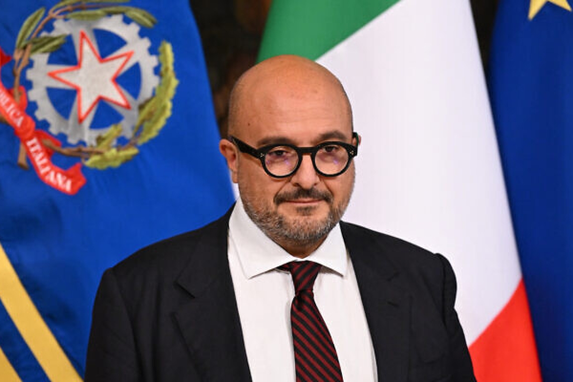 Gennaro Sangiuliano, ministre de la Culture italien, a présenté sa démission au milieu d'une controverse liée à une affaire d'adultère.