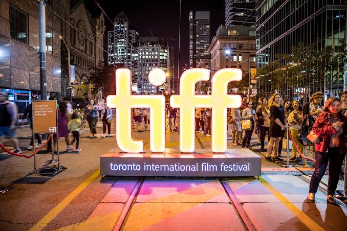 Omondo Culture - Un pape et un robot font sensation au Festival international du film de Toronto