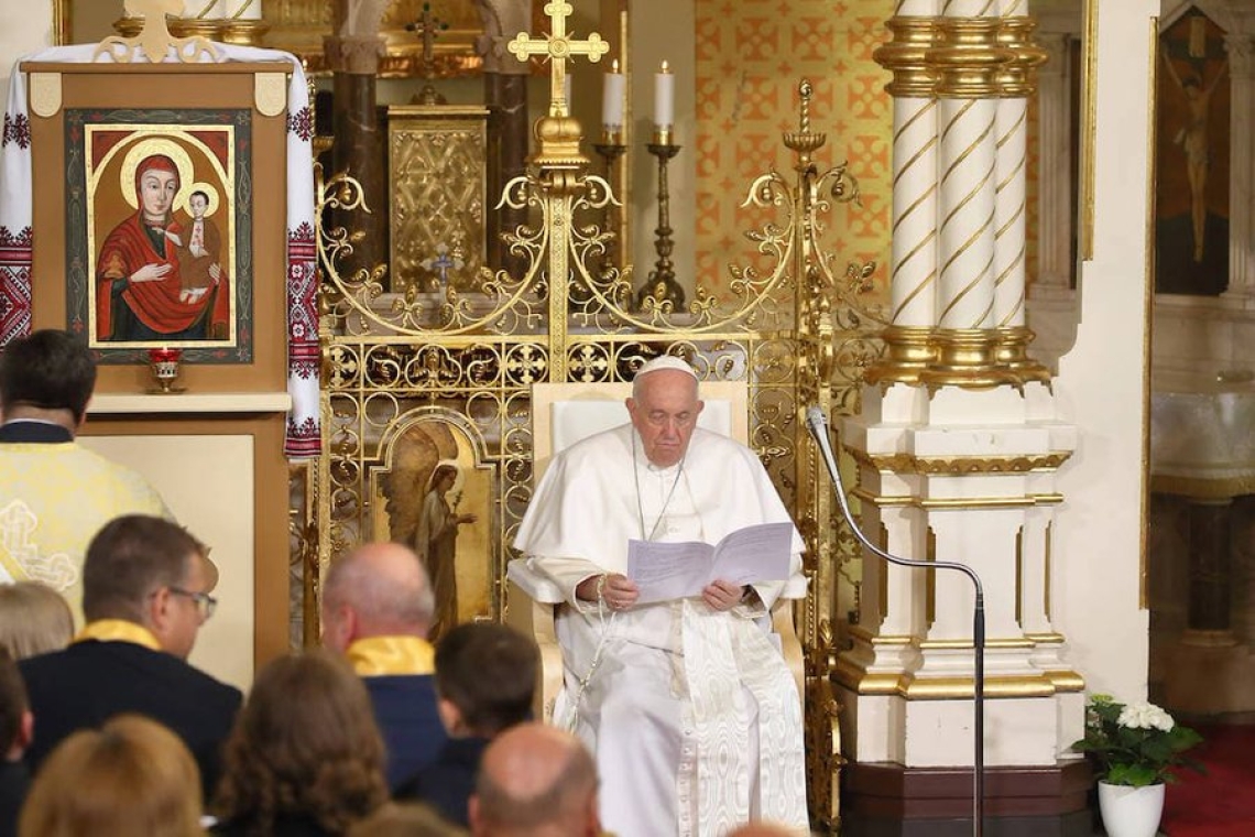 OMONDO RELIGION - Le pape François ne participera pas à la réouverture de Notre-Dame de Paris