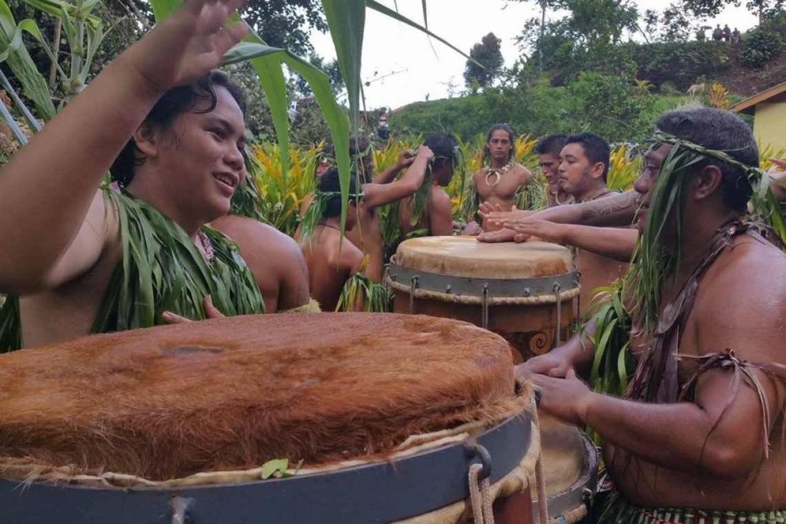 Le 13e Festival des Arts du Pacifique, qui se tient actuellement à Honolulu, marque un tournant dans la représentation de l'art océanien grâce à l'utilisation massive de la réalité augmentée (RA).