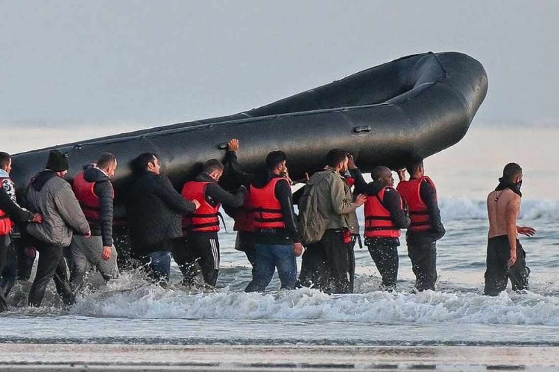 OMONDO MIGRATION : Record de traversées illégales de la Manche en 2024 : Un défi humanitaire et politique